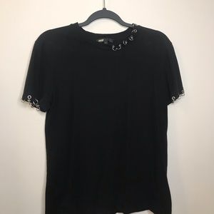 Black t shirt